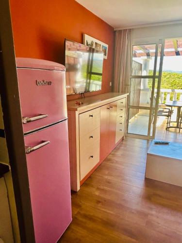 Cap Esterel - Duplex avec 2 terrasses dont une tropezienne, piscines et loisirs in Saint-Raphael