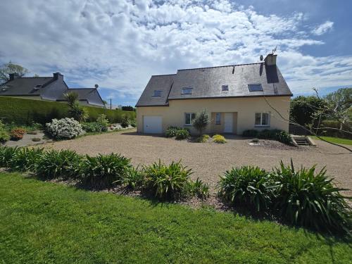 Gîte Ty Rosanès proche de la mer (Gite Ty Rosanes proche de la mer) in Plouigneau