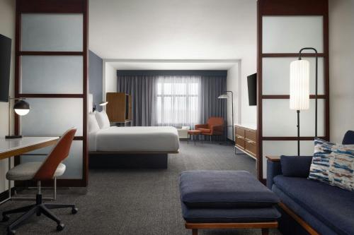 Superior King Room
