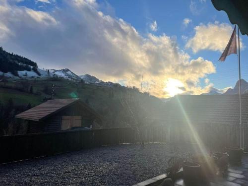 المنطقة المحيطة, Grosses Chalet im Grünen (Grosses Chalet im Grunen) in اوبرول