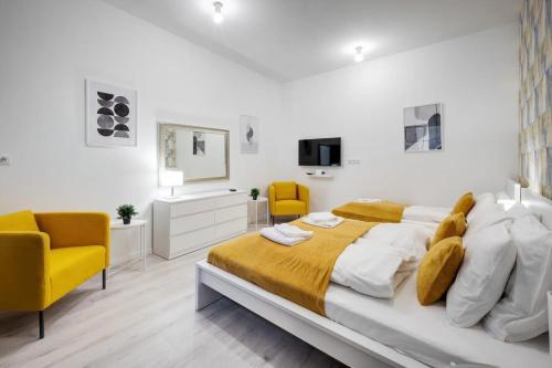 Cozy new studio with air-conditioning - image 14