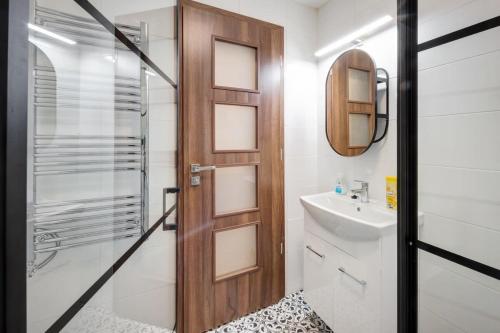Cozy new studio with air-conditioning - image 9