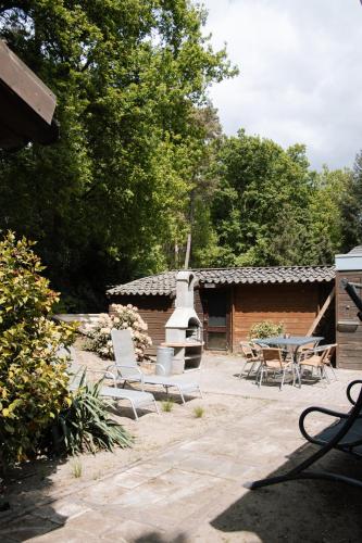 Dārzs, Cozy Forest Cabin, Fenced Garden, Peace & Privacy in Bergeijk