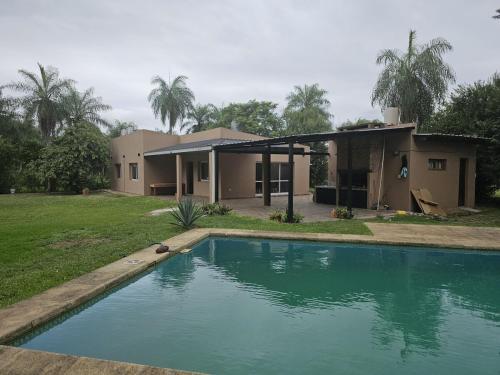 Country house, pool and gazebo 1600 m2, max 7 people in Santa Ana