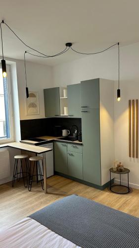 Studio moderne/rue Encombe Vineuse- DABNB near Palais des Sports de Beaublanc