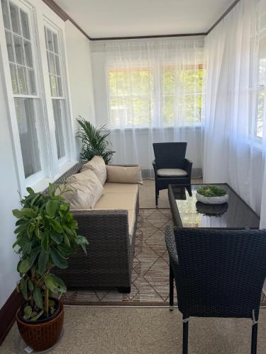 Quiet retreat Atlantic City in Venice Park