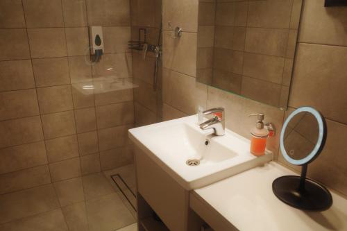 Twin Room with Bathroom