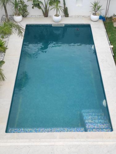 Villa élégante Ezzahra (Villa elegante Ezzahra) in Ezzahra (Bin `Arus)