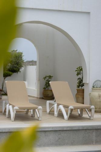 Villa élégante Ezzahra (Villa elegante Ezzahra) in Ezzahra (Bin `Arus)