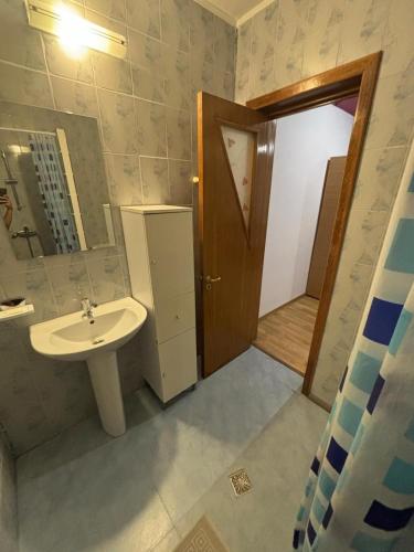 Double Room with Private Bathroom image 8