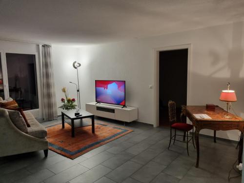 Létesítmények, Senseblick zu Bern in Neuenegg