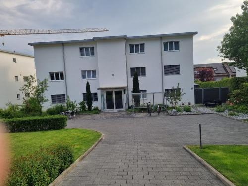 Bejárat, Senseblick zu Bern in Neuenegg