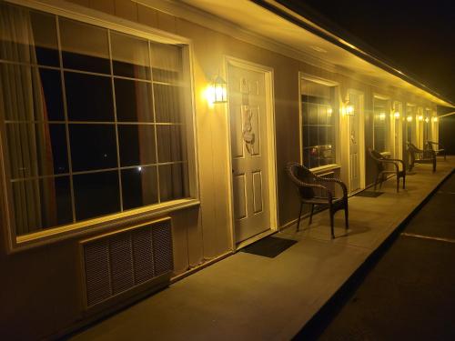 Fox Mountain Inn - image 9
