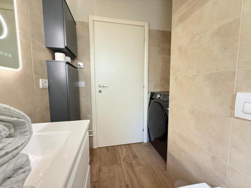 Appartamento in città con Giardino e Piscina privati, Bergamo (photo 8)