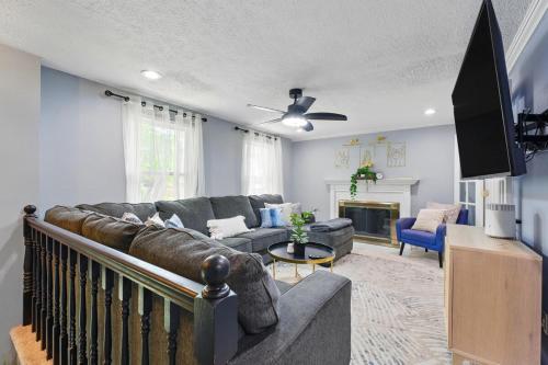 MdPulse 2BR Upper Suite Peaceful Retreat Near DC in Waldorf