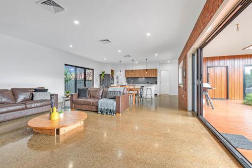 Villa Simone - Tranquil Hideaway in the Heart of Echuca, Echuca (foto 4)
