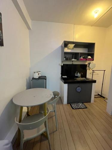 25m² 1 guļamistaba, 1 privāta vannas istaba Dzīvoklis San Jose del Monte
 (SAN JOSE DEL MONTE BULACAN NON AIRCON UNIT 2) in San Jose del Monte