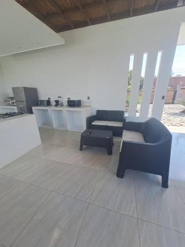 المرافق, Residence in Salinitas, Los Cobanos in Los Cobanos