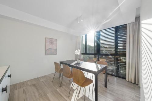 Superb 3 Bedroom in Downtown City, Sydney (photo 10)