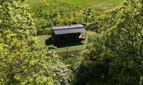 A környék, Oskar's Shepherd's Hut at Snug Hollow in Old Bolingbroke
