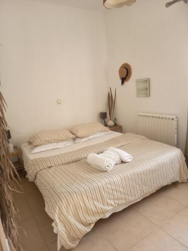 Elia - seaside place