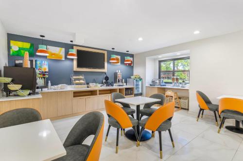 餐飲選擇, Quality Inn & Suites in 諾克斯維爾市郊