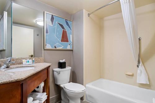 Hampton Inn Cadillac - image 11