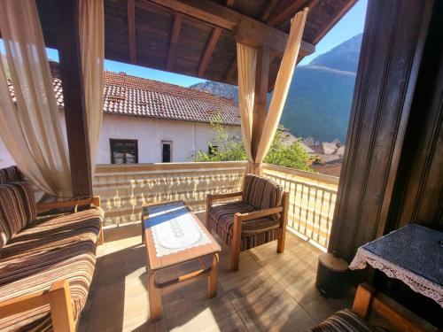 Balcony/terrace, Иони in Teteven