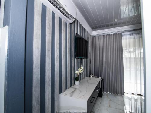 Double Room with Balcony image 1