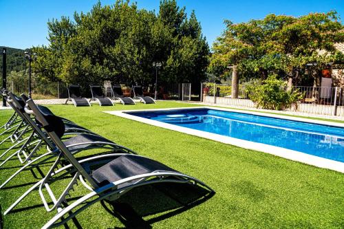 3 bedrooms, 6 beds