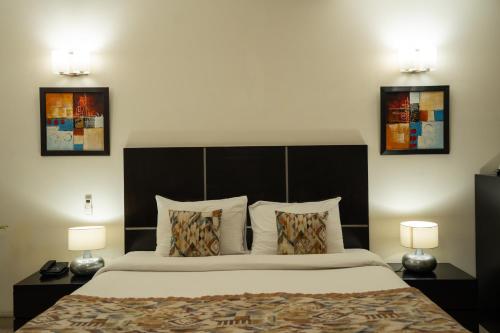 Luxury Double Room image 5