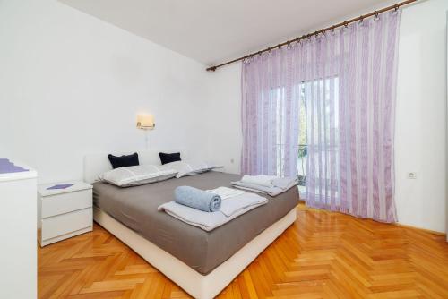 Three-Bedroom Apartment image 9
