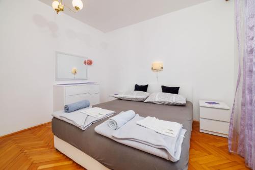 Three-Bedroom Apartment image 7