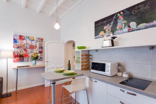 One-Bedroom Apartment int. 7 image 4