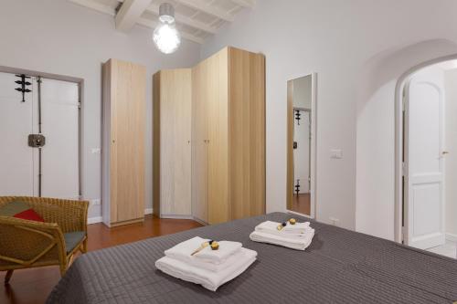 One-Bedroom Apartment int. 7 image 8