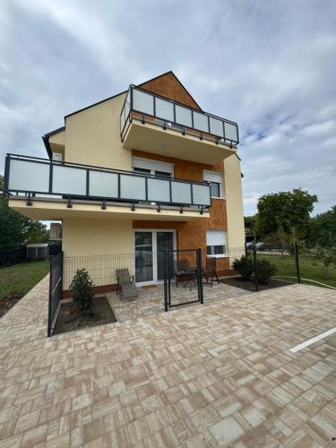 Exterior view, M21 Residence Sarvar in Vadkert