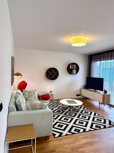 Cozy apartment in Kadriorg Park, Таллин (фото 9)