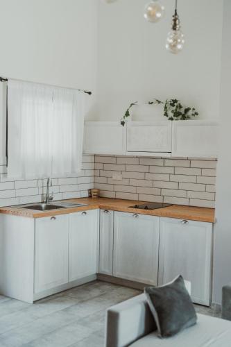 2 bedrooms, 4 beds