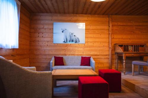 Hotel Alpen Roc - image 4