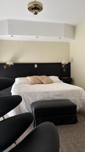 HOTEL COLL OFICIAL - BRAGADO Provincia de Bs As in Bragado