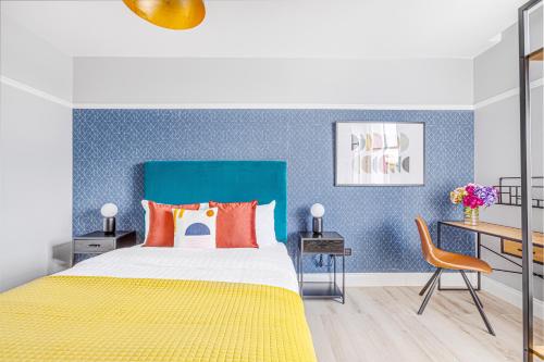 room detail thumbnail 0