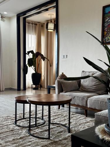 Family Two-Bedroom Apartment with View image 7