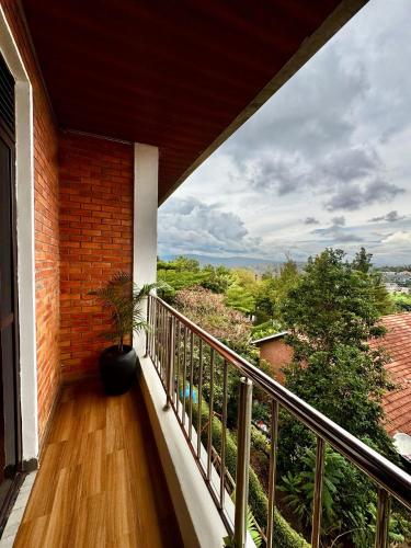 Family Two-Bedroom Apartment with View image 1