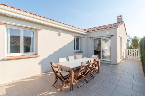 La Retzienne - Parking - Jardin in Les Moutiers-en-Retz