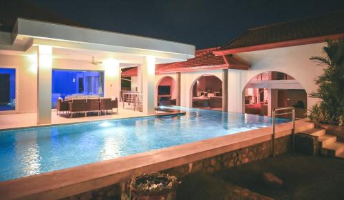 Greg Villa Pattaya
