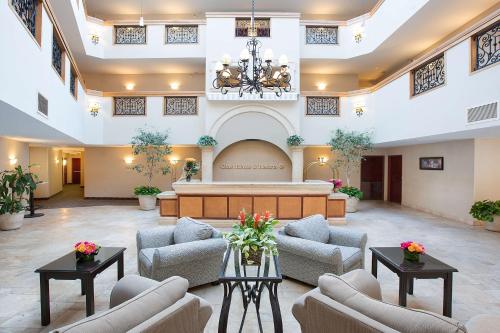 Coast Burbank Hotel in Burbank, USA
