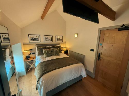 Rooms at The Vine Tree in Llangattock
