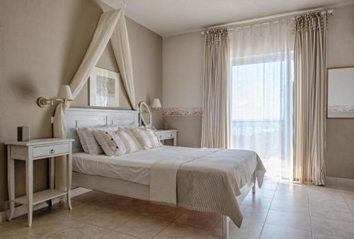 Palmina Mare Villa and Studios