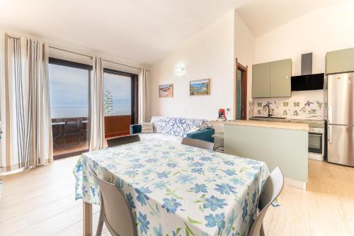 Cocina, Casa Smeralda, Sea View beachfront SouthSardiniaHolidays in Santa Margherita di Pula