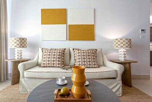 One-Bedroom Apartment with Balcony image 10